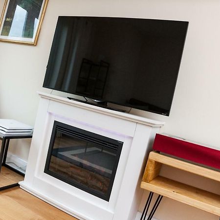 Central Durham Riverfront Apartment Bagian luar foto