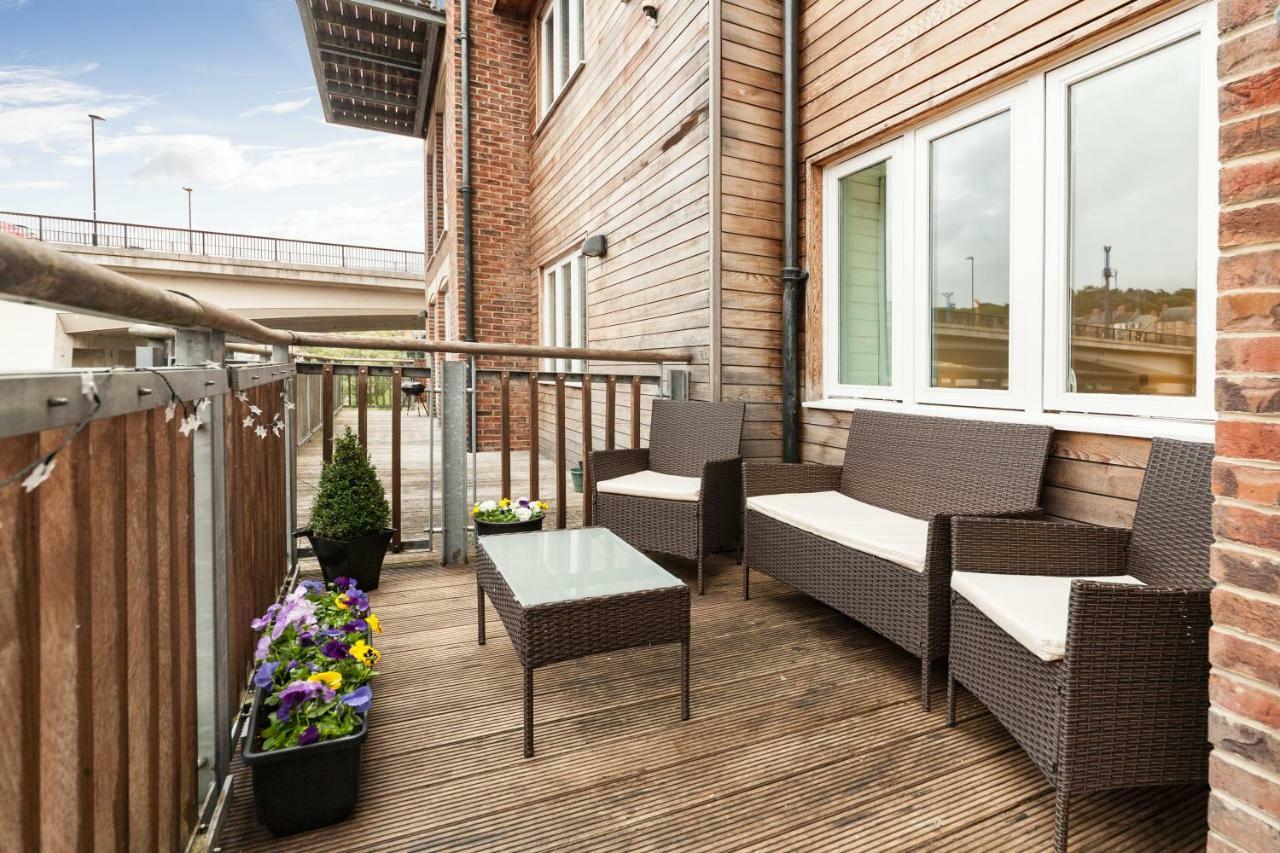 Central Durham Riverfront Apartment Bagian luar foto